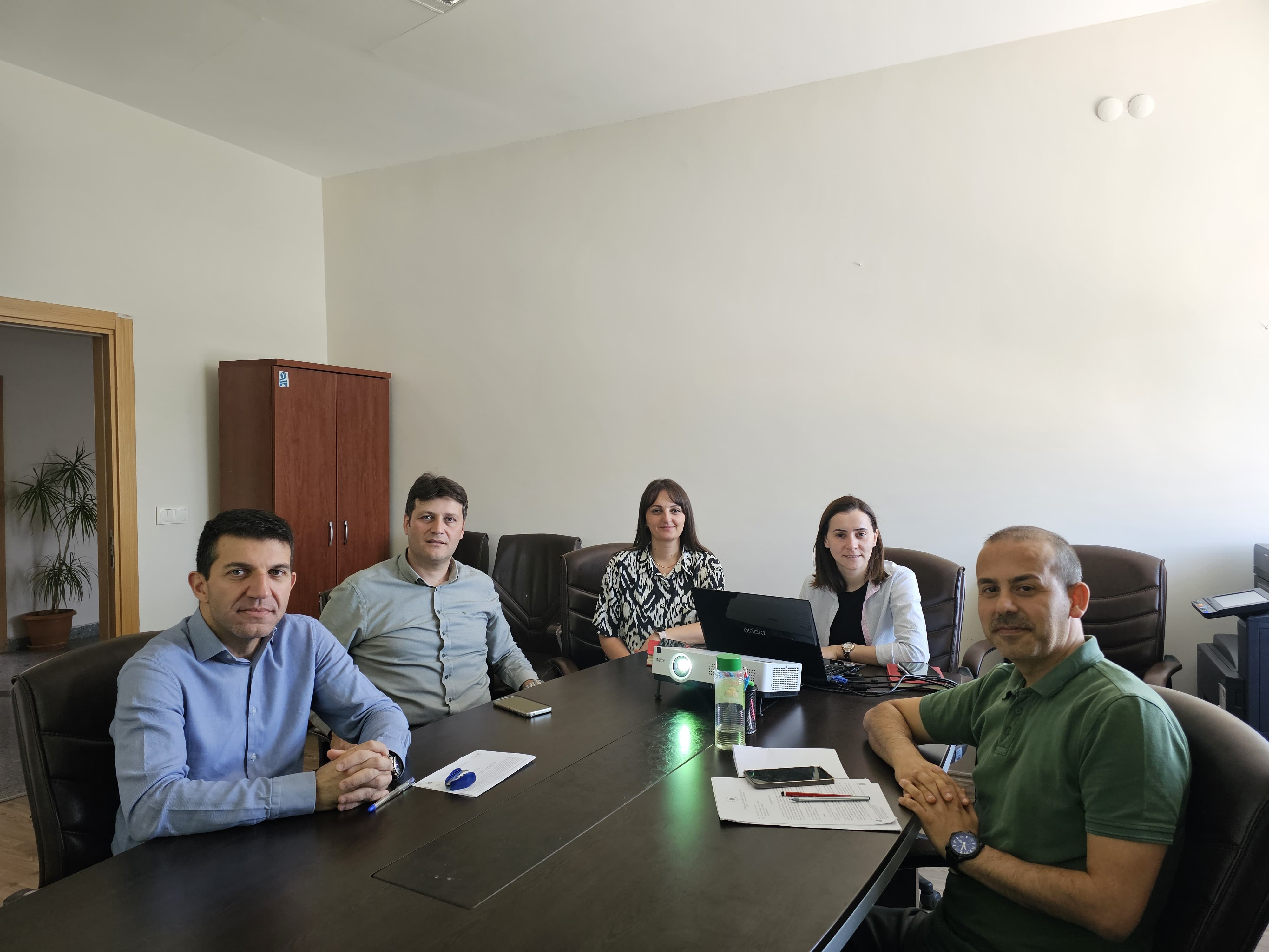 Akademik Performans Yönergesi, İdari Personel Ödül Yönergesi ve Hizmet İçi Eğitim Yönergesi Taslağı Toplantısı (09.07.2024)
